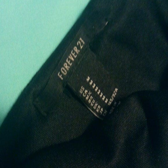 Crop top - Picture 2 of 2